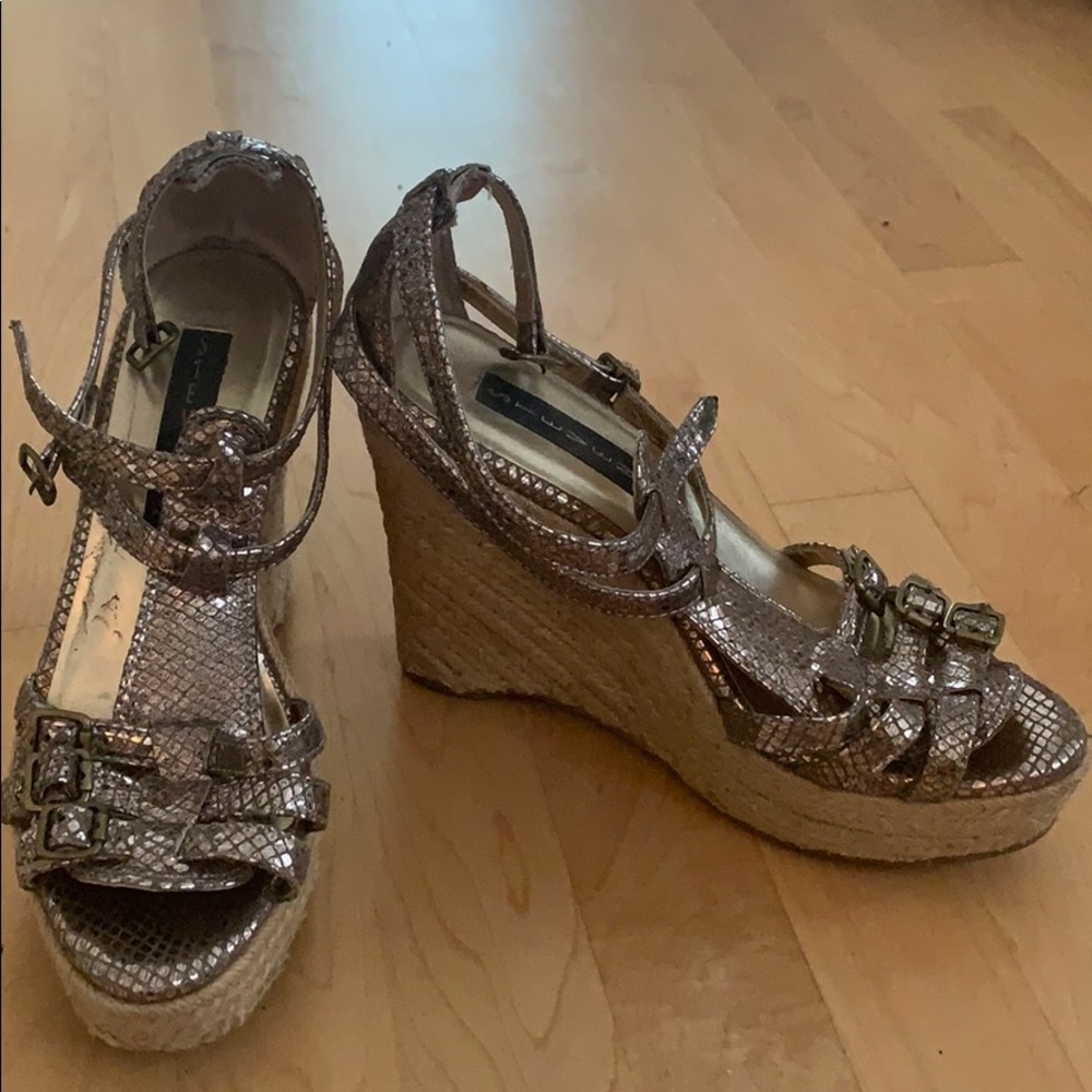 Steve Madden wedged